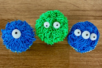 Mommy & Me: Monster Cupcakes (Ages 6-8)